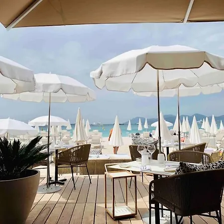 公寓 Mythique Miramar Croisette Terrasse Clim Parking Wifi 戛纳