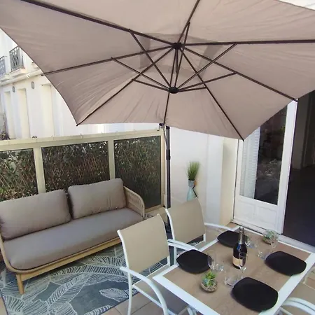 公寓 Mythique Miramar Croisette Terrasse Clim Parking Wifi 戛纳